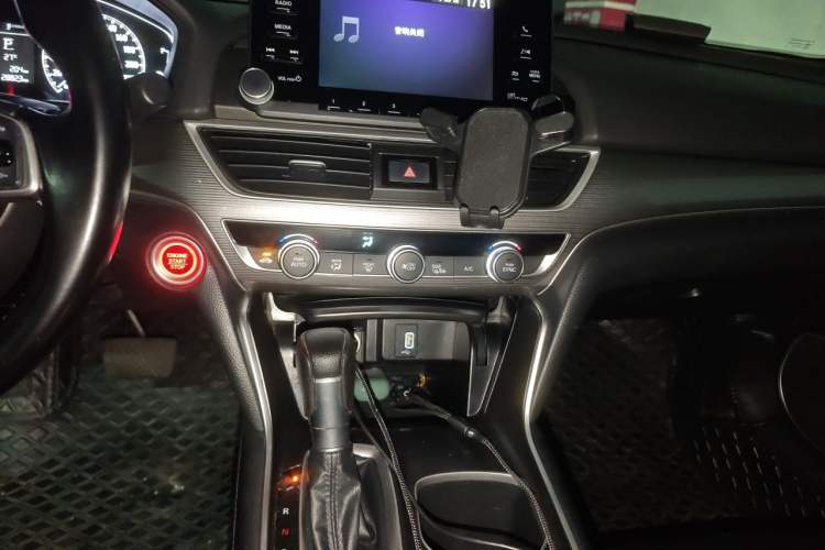Used Honda Accord 2018 260TURBO Elite Edition China VI Audio And AC Panel
