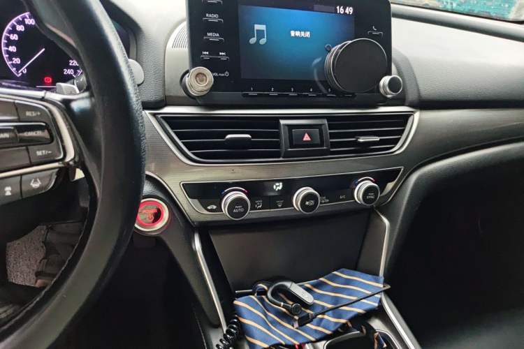 Used Honda Accord 2018 Rui Hybrid 2.0L Rui Ling Edition China VI Audio And AC Panel
