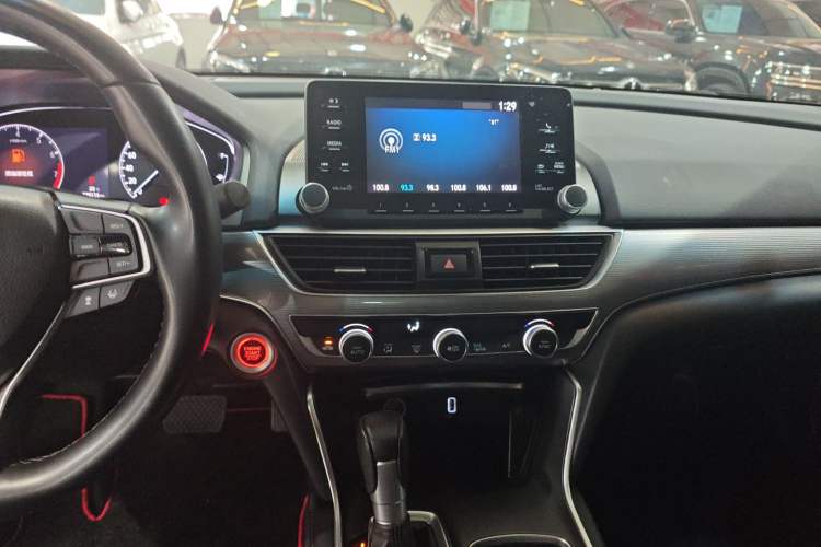 Used Honda Accord 2018 260TURBO Luxury Edition China VI Audio And AC Panel