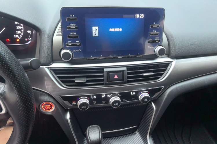 Used Honda Accord 2018 260TURBO Elite Edition China VI Audio And AC Panel