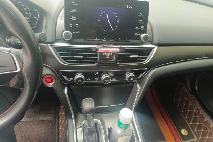 Used Honda Accord 2018 230TURBO Comfort Edition China VI Emission Standard Audio And AC Panel
