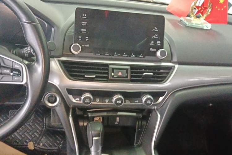 Used Honda Accord 2018 260TURBO Elite Edition China VI Audio And AC Panel