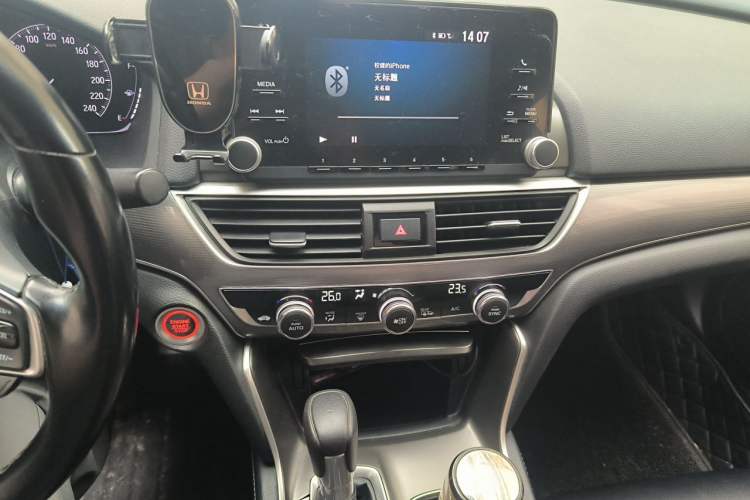 Used Honda Accord 2018 260TURBO Luxury Edition China VI Audio And AC Panel