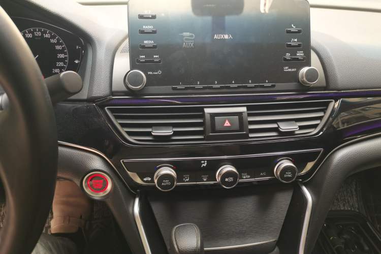 Used Honda Accord 2018 260TURBO Elite Edition China VI Audio And AC Panel