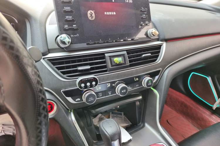 Used Honda Accord 2018 260TURBO Luxury Edition China VI Audio And AC Panel