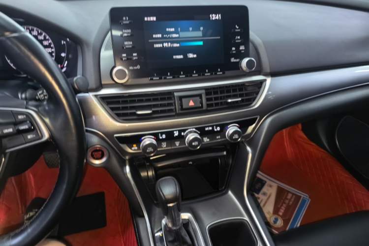 Used Honda Accord 2018 260TURBO Elite Edition China VI Audio And AC Panel