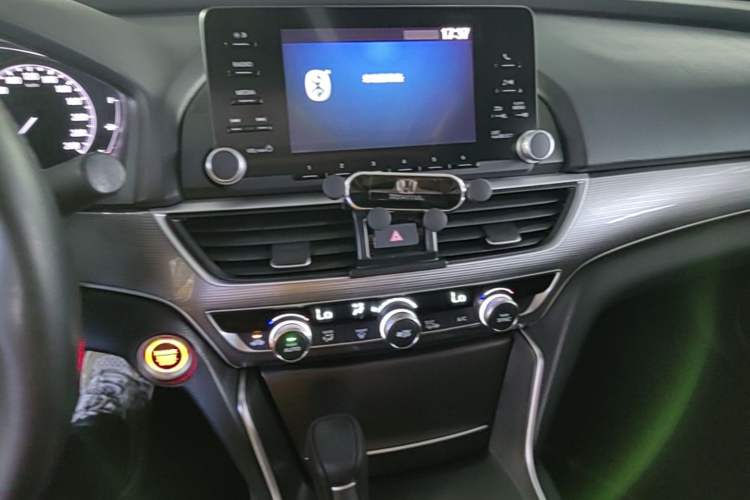 Used Honda Accord 2018 260TURBO Elite Edition China VI Audio And AC Panel