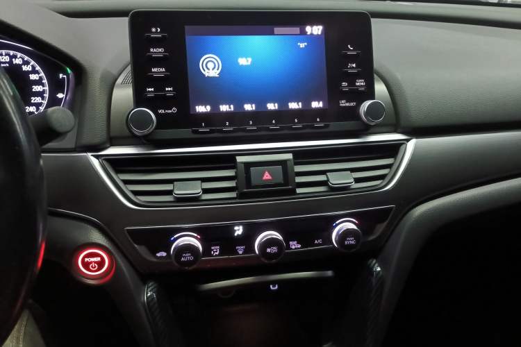 Used Honda Accord 2018 Rui Hybrid 2.0L Rui Ling Edition China VI Audio And AC Panel