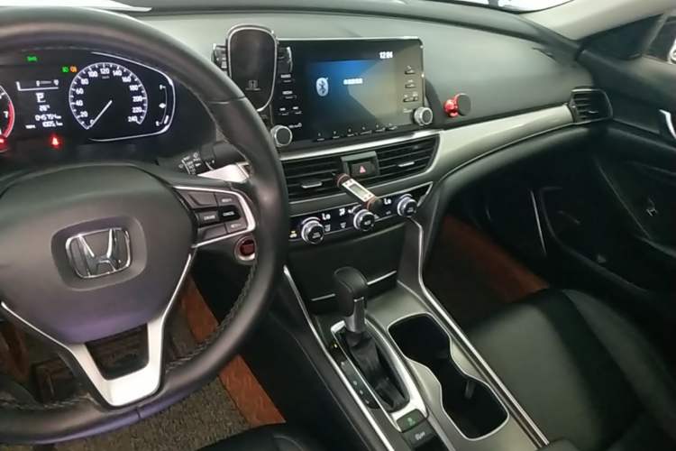 Used Honda Accord 2018 260TURBO Elite Edition China VI Audio And AC Panel