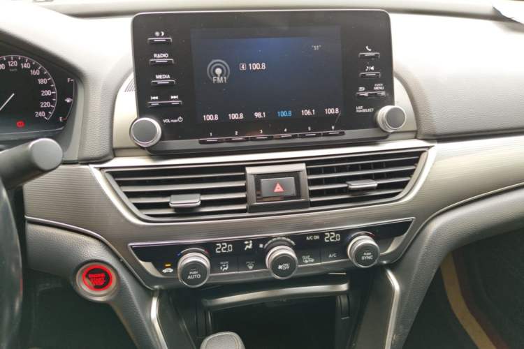 Used Honda Accord 2018 260TURBO Elite Edition China VI Audio And AC Panel
