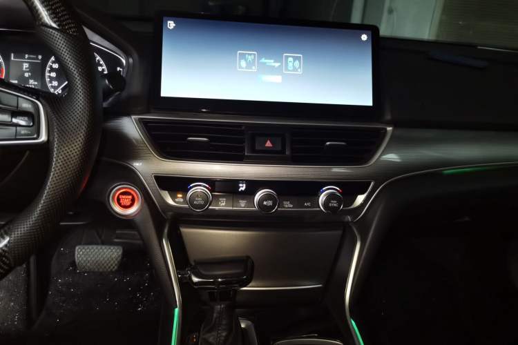 Used Honda Accord 2018 260TURBO Elite Edition China VI Audio And AC Panel