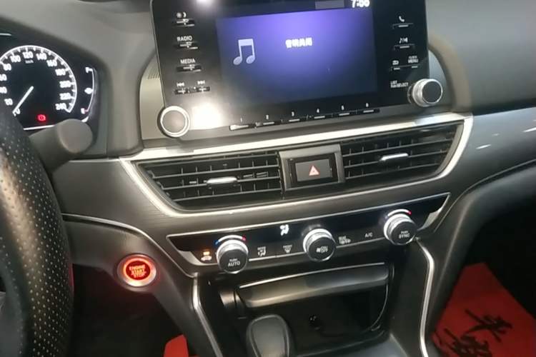 Used Honda Accord 2018 260TURBO Elite Edition China VI Audio And AC Panel