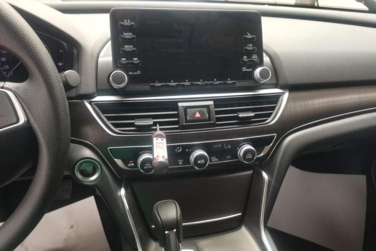 Used Honda Accord 2018 230TURBO Comfort Version National V Audio And AC Panel