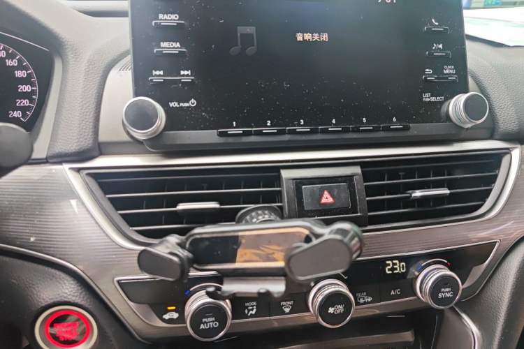 Used Honda Accord 2018 260TURBO Elite Edition China VI Audio And AC Panel