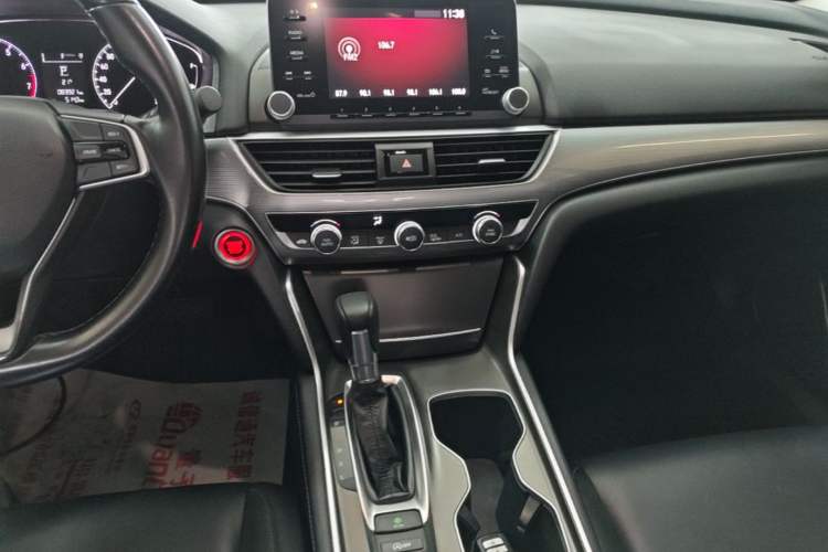 Used Honda Accord 2018 260TURBO Elite Edition China VI Audio And AC Panel