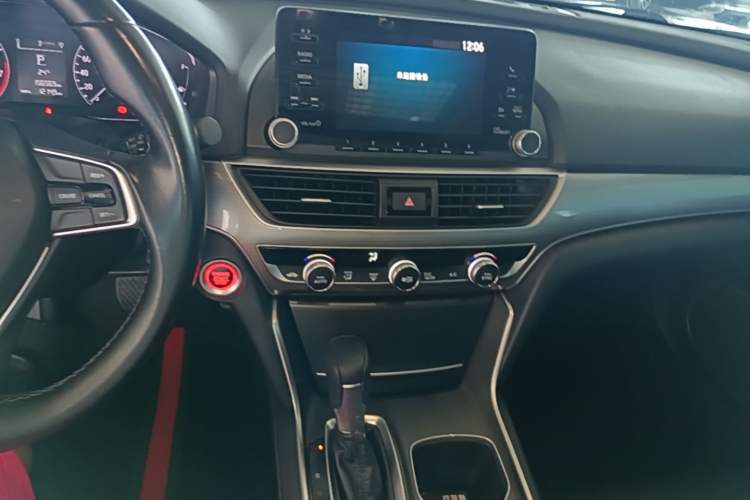 Used Honda Accord 2018 260TURBO Elite Edition China VI Audio And AC Panel