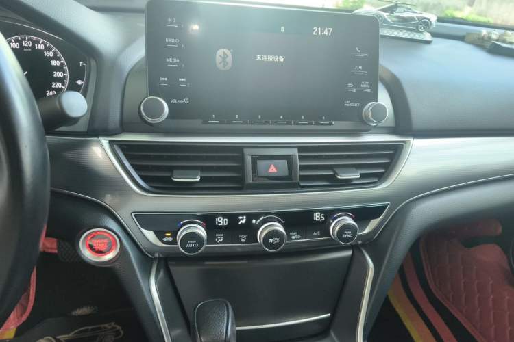 Used Honda Accord 2018 260TURBO Luxury Edition China V Emission Standard Audio And AC Panel