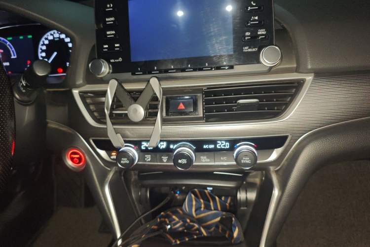 Used Honda Accord 2018 Rui Hybrid 2.0L Rui Ling Edition China VI Audio And AC Panel