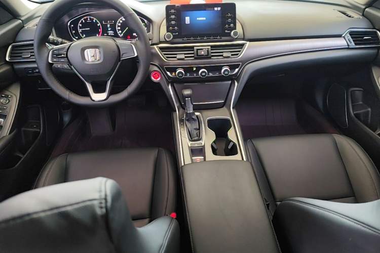 Used Honda Accord 2018 230TURBO Comfort Edition China VI Emission Standard Center Console
