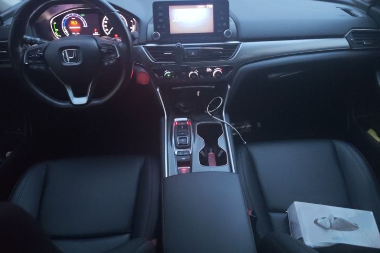 Used Honda Accord 2018 Rui Hybrid 2.0L Rui Ling Edition China VI Center Console