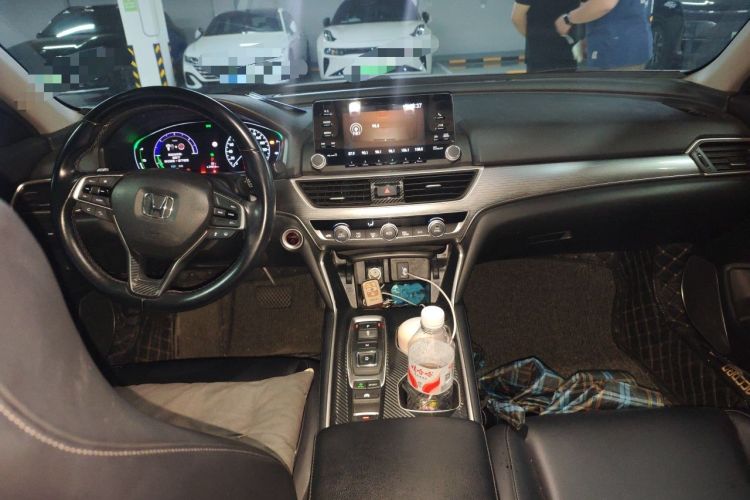 Used Honda Accord 2018 Rui Hybrid 2.0L Rui Ling Edition China VI Center Console