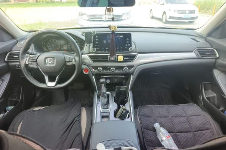 Used Honda Accord 2018 260TURBO Elite Edition China VI Center Console