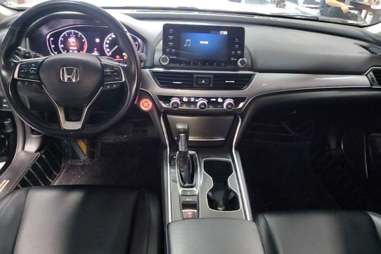 Used Honda Accord 2018 260TURBO Luxury Edition China VI Center Console