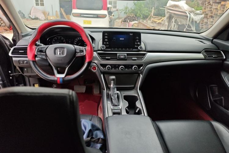 Used Honda Accord 2018 260TURBO Elite Edition China VI Center Console