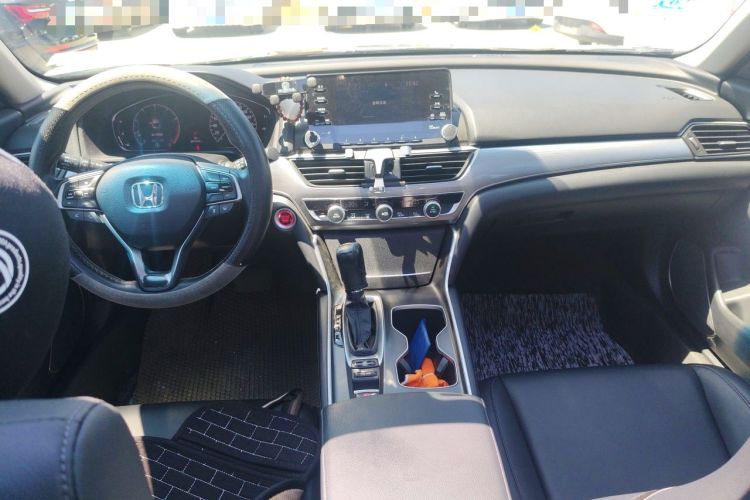Used Honda Accord 2018 260TURBO Luxury Edition China VI Center Console