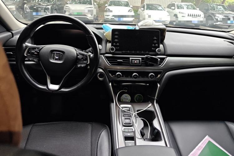 Used Honda Accord 2018 Rui Hybrid 2.0L Rui Ling Edition China VI Center Console