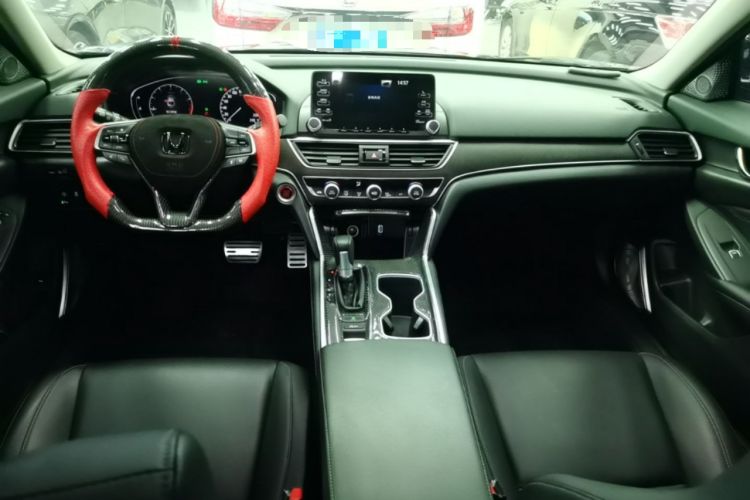 Used Honda Accord 2018 260TURBO Luxury Edition China VI Center Console