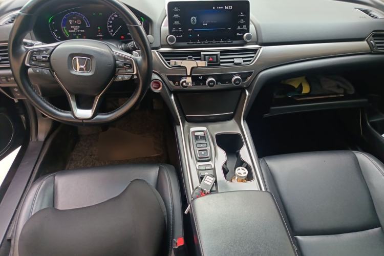 Used Honda Accord 2018 Rui Hybrid 2.0L Rui Ling Edition China VI Center Console
