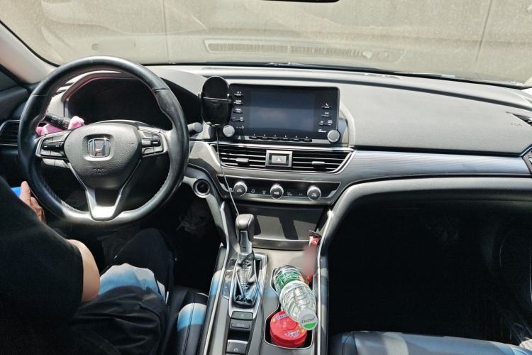 Used Honda Accord 2018 260TURBO Elite Edition China VI Center Console