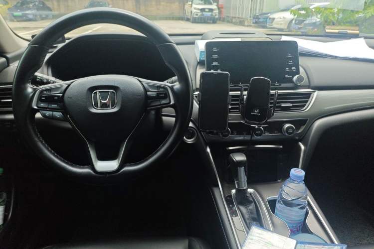 Used Honda Accord 2018 260TURBO Elite Edition China VI Center Console