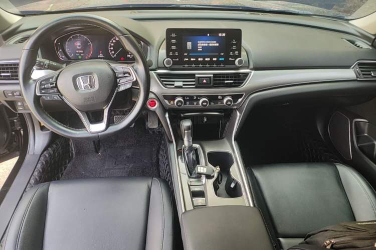 Used Honda Accord 2018 260TURBO Luxury Edition China VI Center Console