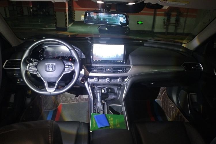 Used Honda Accord 2018 260TURBO Luxury Edition China VI Center Console