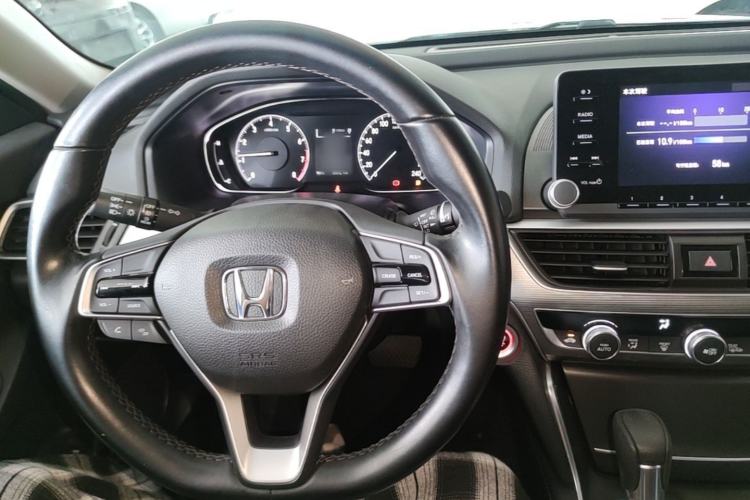 Used Honda Accord 2018 260TURBO Elite Edition China VI Center Console