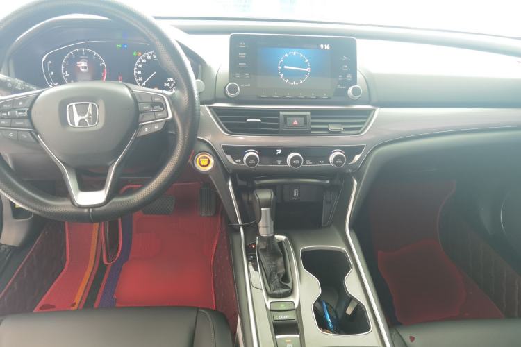 Used Honda Accord 2018 260TURBO Luxury Edition China VI Center Console