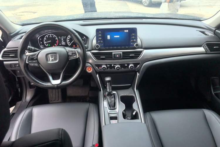 Used Honda Accord 2018 260TURBO Elite Edition China VI Center Console
