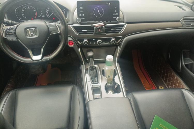Used Honda Accord 2018 230TURBO Comfort Edition China VI Emission Standard Center Console