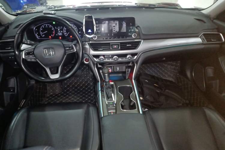 Used Honda Accord 2018 260TURBO Elite Edition China VI Center Console