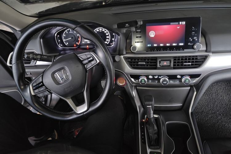 Used Honda Accord 2018 260TURBO Elite Edition China VI Center Console