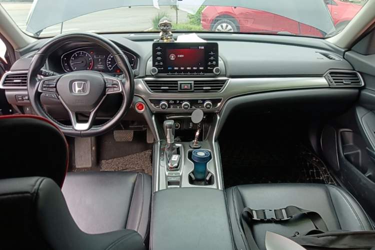 Used Honda Accord 2018 260TURBO Elite Edition China VI Center Console