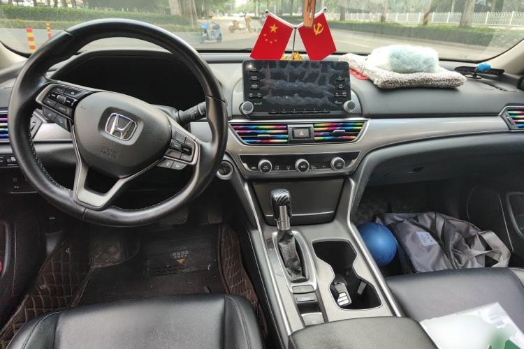 Used Honda Accord 2018 260TURBO Luxury Edition China VI Center Console