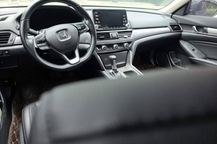 Used Honda Accord 2018 260TURBO Elite Edition China VI Center Console