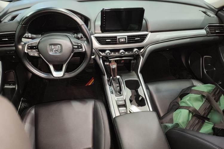 Used Honda Accord 2018 260TURBO Elite Edition China VI Center Console