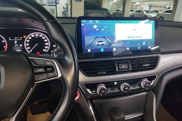 Used Honda Accord 2018 260TURBO Elite Edition China VI Center Console