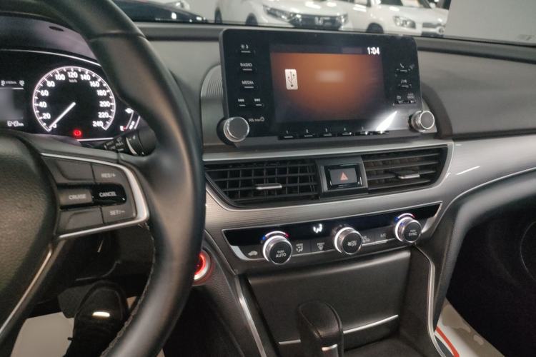 Used Honda Accord 2018 260TURBO Elite Edition China VI Center Console