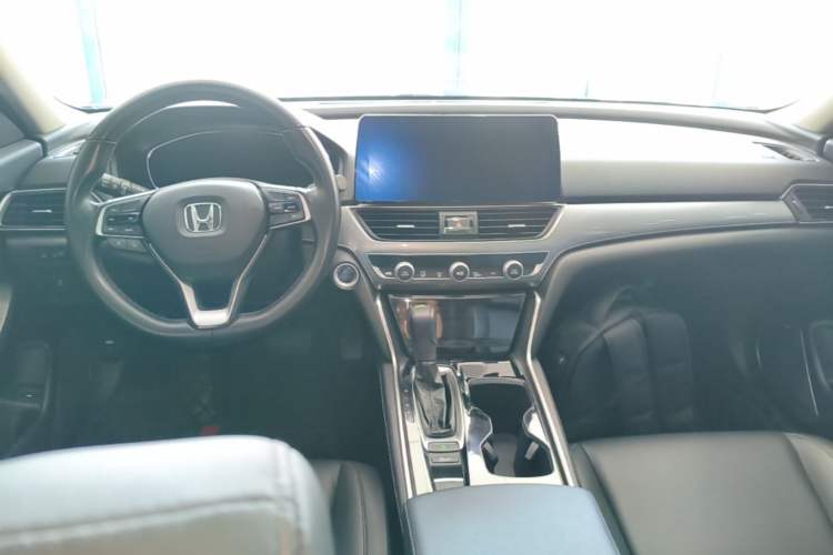 Used Honda Accord 2018 260TURBO Elite Edition China VI Center Console