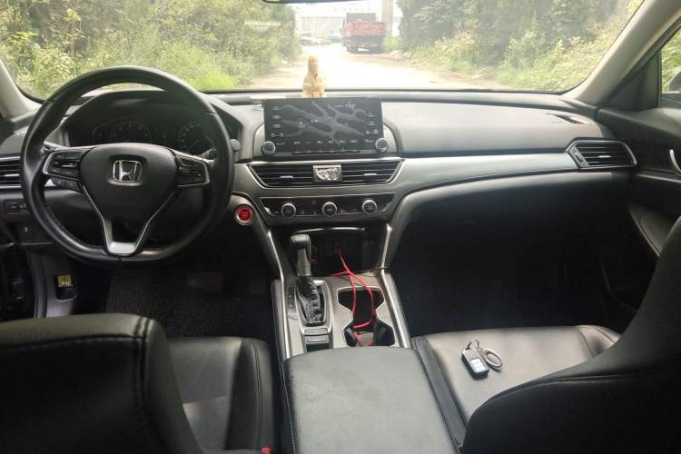 Used Honda Accord 2018 260TURBO Elite Edition China VI Center Console